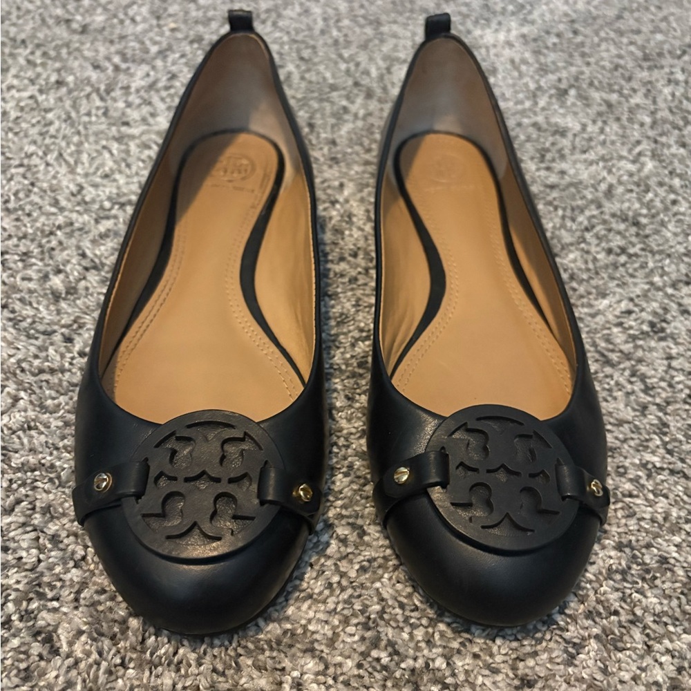 Tory Burch Black Leather Flats with Emblem